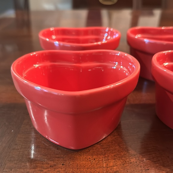 Red Heart Shaped Ramekins Stoneware Baking Dishes - Picture 3 of 8